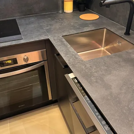 Climatise 600m De La شقة *
