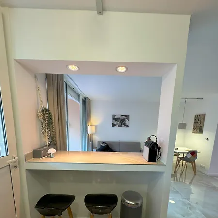 Apartman Climatise 600m De La *